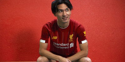 Minamino: False 9 Baru Liverpool yang Idolai Ronaldo thumbnail